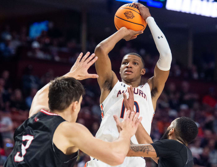 Auburn Tigers forward Jabari Smith (10) takes a jump shot during the first round of the 2022 NCAA tournament at Bon Secours Wellness Arena in Greenville, S.C., on Friday, March 18, 2022. Auburn Tigers defeated Jacksonville State Gamecocks 80-61.